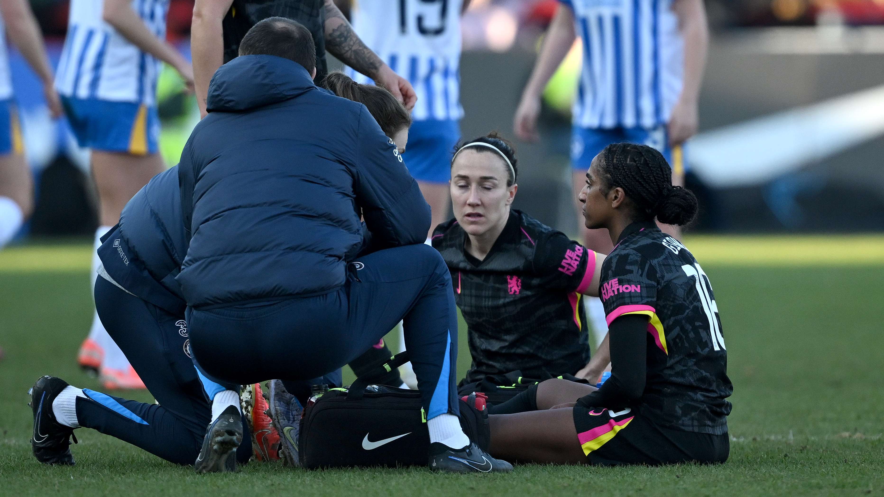 排在了卡塔 排在了卡塔